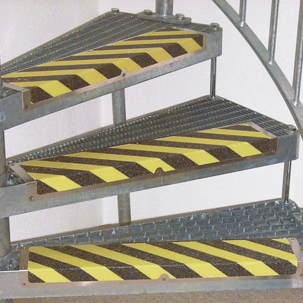 Image of Wirksame Unfallverhütung durch rutschfeste Kanten Das Anti-Rutschkantenprofil 'Achtung Stolpergefahr' zeichnet sich durch seine abriebfeste Oberfläche aus. Das Kantenprofil ist korrosionsfest und daher für den Einsatz in Innen- und Aussenbereichen geeigne