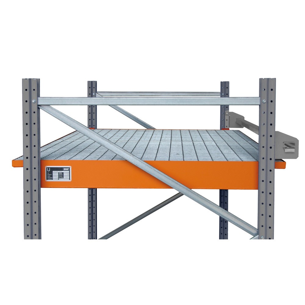 Image of Palettenregale sicher für Gefahrstoffe umrüsten – mit Einhängewannen aus Stahl In diesen Einhängewannen für Palettenregale bewahren Sie gewässergefährdende und entzündbare Flüssigkeiten in Fässern, Kanistern und Kleingebinden vorschriftsmässig auf. Die Wa