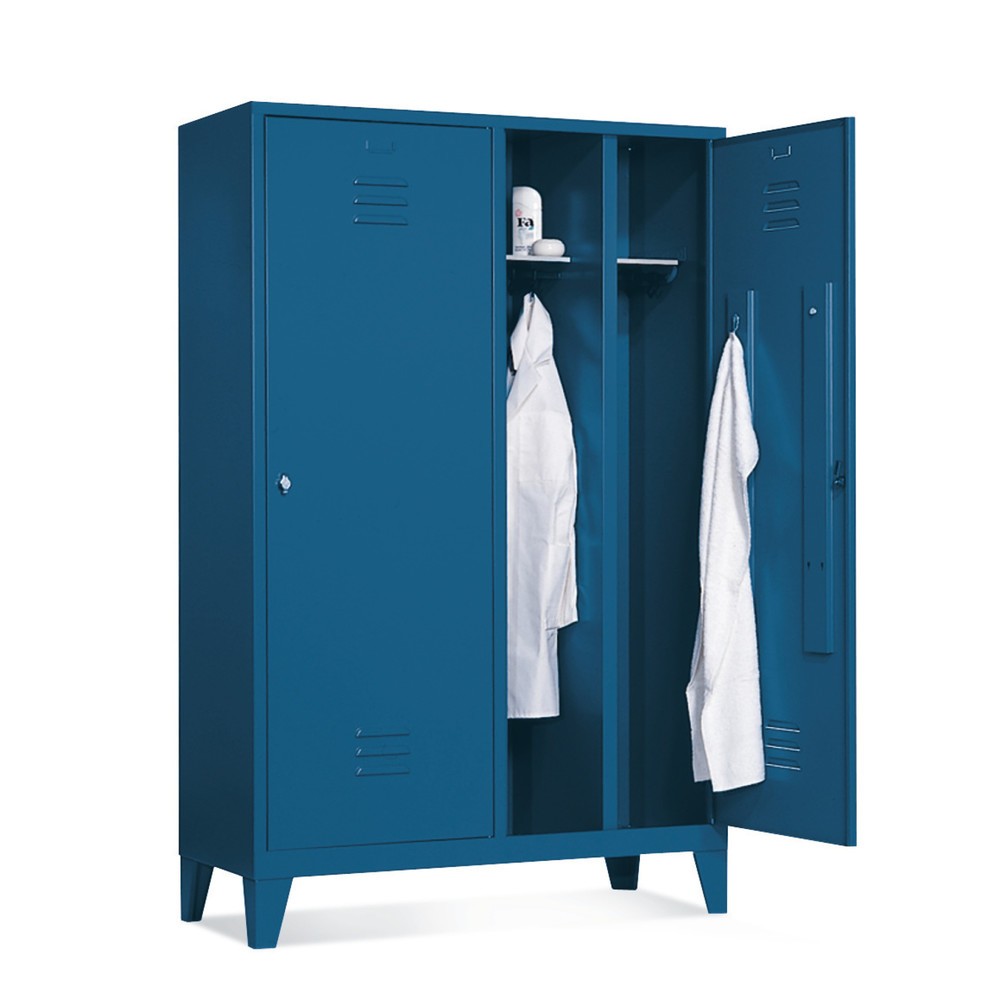 Image of Metallspinds – ideale Garderobe-Möbel für Ihren Umkleideraum Wenn Sie für die Einrichtung einer betriebsinternen Garderobe noch Möbel suchen, bilden Umkleideschränke aus Metall dafür den idealen Grundstein. Durch ihre stabile Konstruktion und den zweckmäs