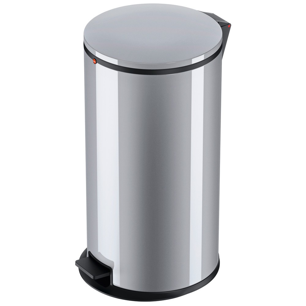 Image of  Tragegriff im Scharnier integriertHailo Design-Tret-Abfallsammler Pure XL, 44 Liter, silber Hailo Design-Tret-Abfallsammler Pure XL, 44 Liter, silber