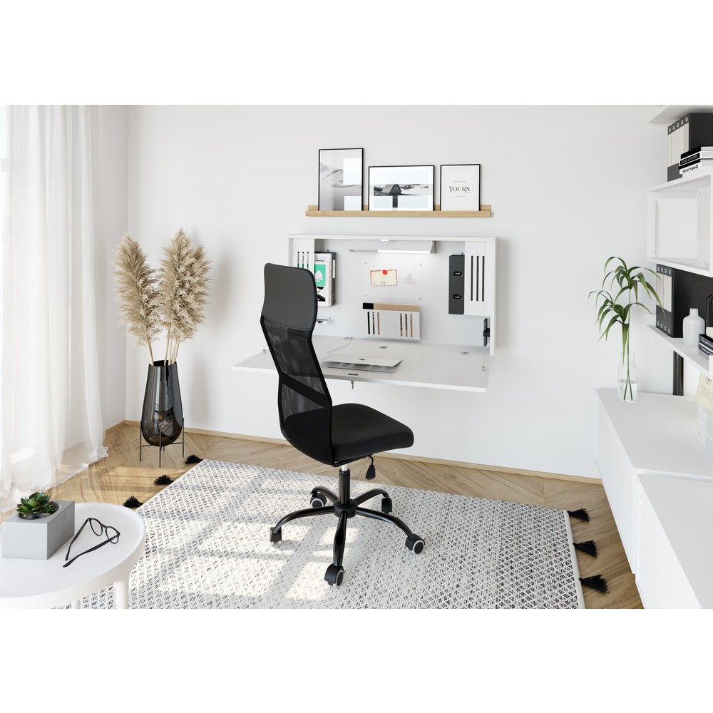 Image of Arbeiten im Home-Office: am platzsparenden Klapp-Schreibtisch Egal ob begrenzte Möglichkeiten in Wohnzimmer, Küche oder Schlafzimmer vorherrschen: Der Hammerbacher Wandschreibtisch lässt sich als Mini Office in nahezu jeden Raum integrieren – der platzspa
