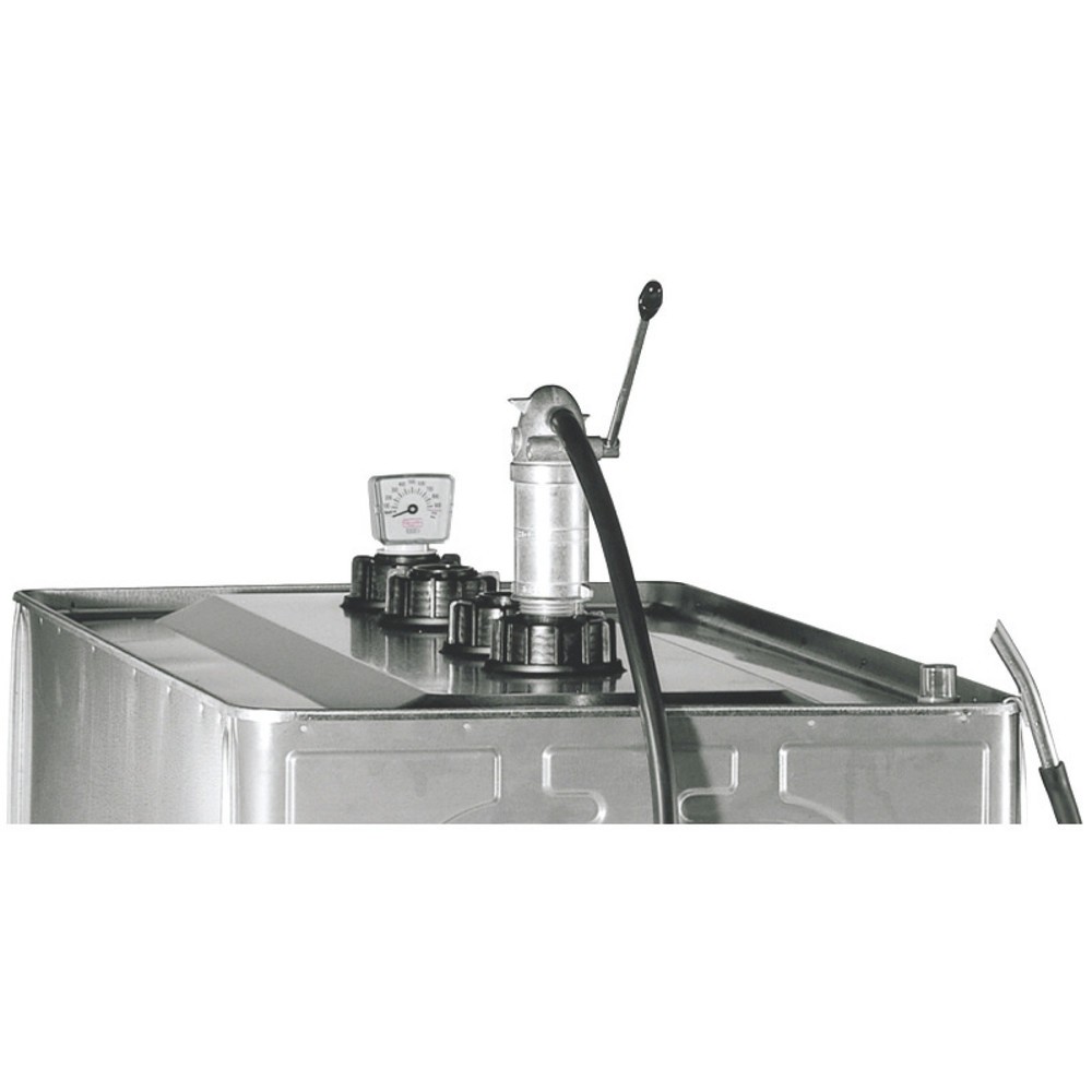 Image of Handpumpe CEMO, für Motoröle bis SAE 50 Mit dieser Handpumpe können Sie (Mineral-)Öle bis SAE 50 sowie brennbare Flüssigkeiten wie Diesel oder Heizöl abpumpen. Bei dem Schlauch der Handpumpe handelt es sich um einen Mineralölschlauch mit einer Länge von 1