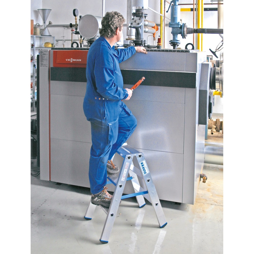 Image of Klapptritt KRAUSE® aus Aluminium, 2-seitig begehbar mit geringem Staumass Der Doppelklapptritt KRAUSE® besteht aus leichtem, aber robustem Aluminium. Sie erhalten den Arbeitsklapptritt in 2 verschiedenen Ausführungen, entweder mit 2 x 3 Stufen und einer H