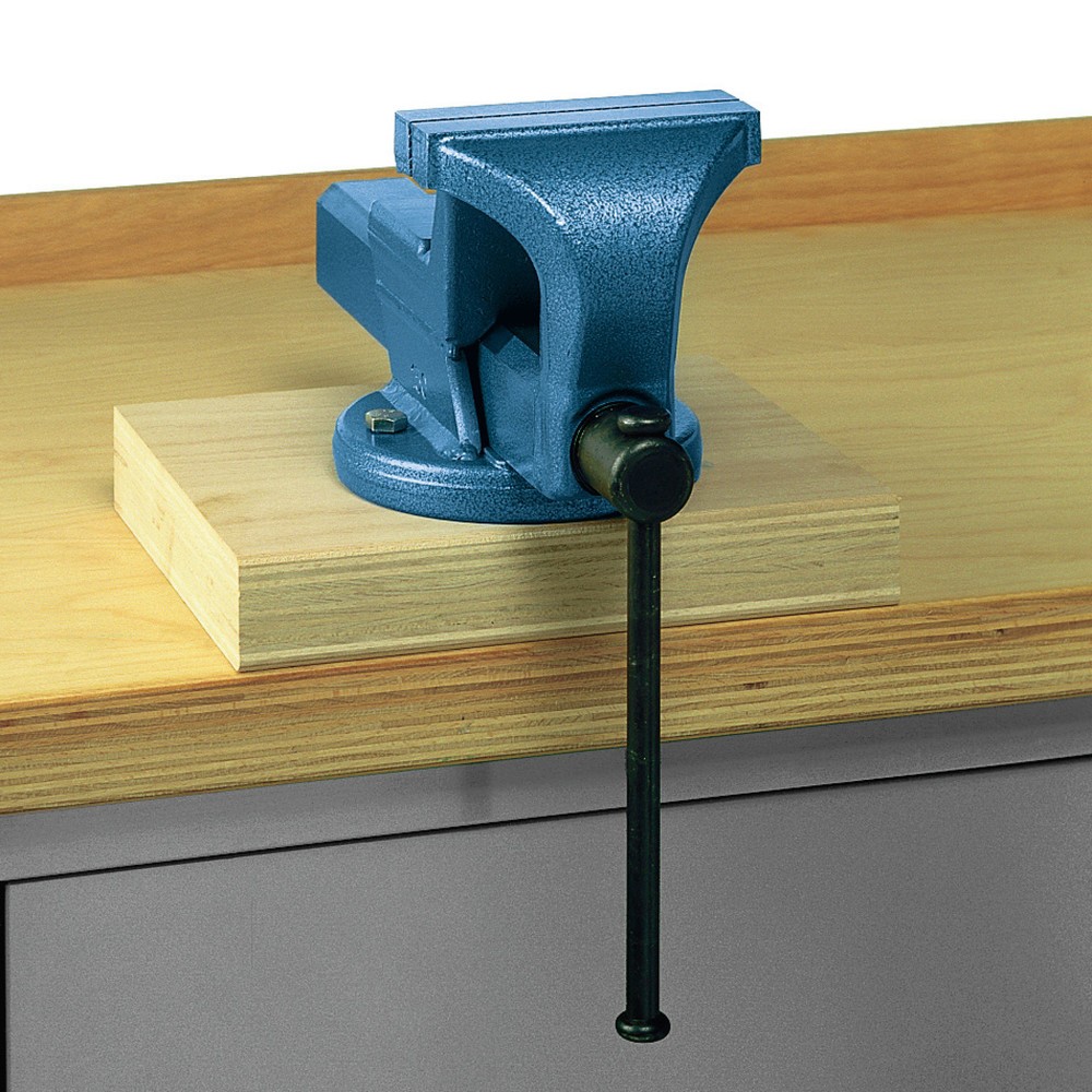 Image of Geschmiedeter Parallel-Schraubstock für zuverlässige Fixierung Bei Arbeiten, die besonderes Fingerspitzengefühl und die präzise Durchführung einzelner detaillierter Schritte erfordern, ist die sichere Befestigung der Werkstücke besonders wichtig. Spannen 