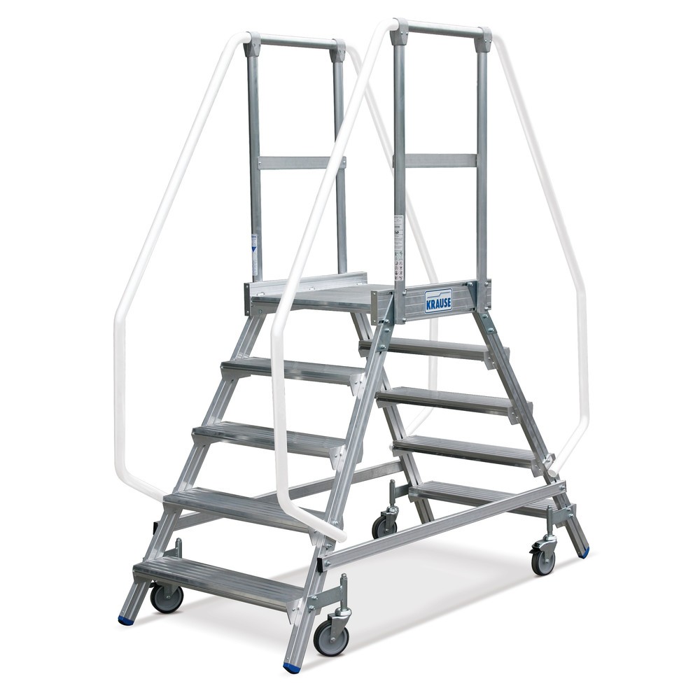 Image of Podesttreppe KRAUSE®: 2-seitig, fahrbar, sicher und bequem Diese Plattformtreppe hilft Ihnen dabei, anspruchsvolle Arbeiten gekonnt zu erledigen. Dank der 4 Rollen und der leichten Aluminium-Konstruktion kann auch eine Person die Leiter mit Podest mit wen