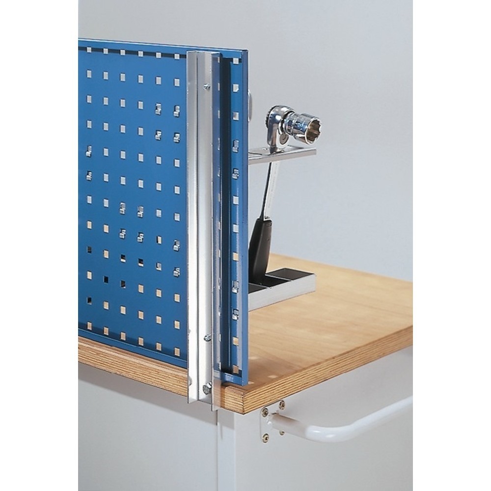 Image of  bei einer Plattenlänge von 1500 mm benötigt man 2 Halterungen, bei Plattenlänge 2000 mm 3 HalterungenRASTERPLAN Werkbankhalterung, passend für Loch-/Schlitzplatten, für Plattenlänge 1500/2000 mm RASTERPLAN Werkbankhalterung, passend für Loch-/Schlitzplat