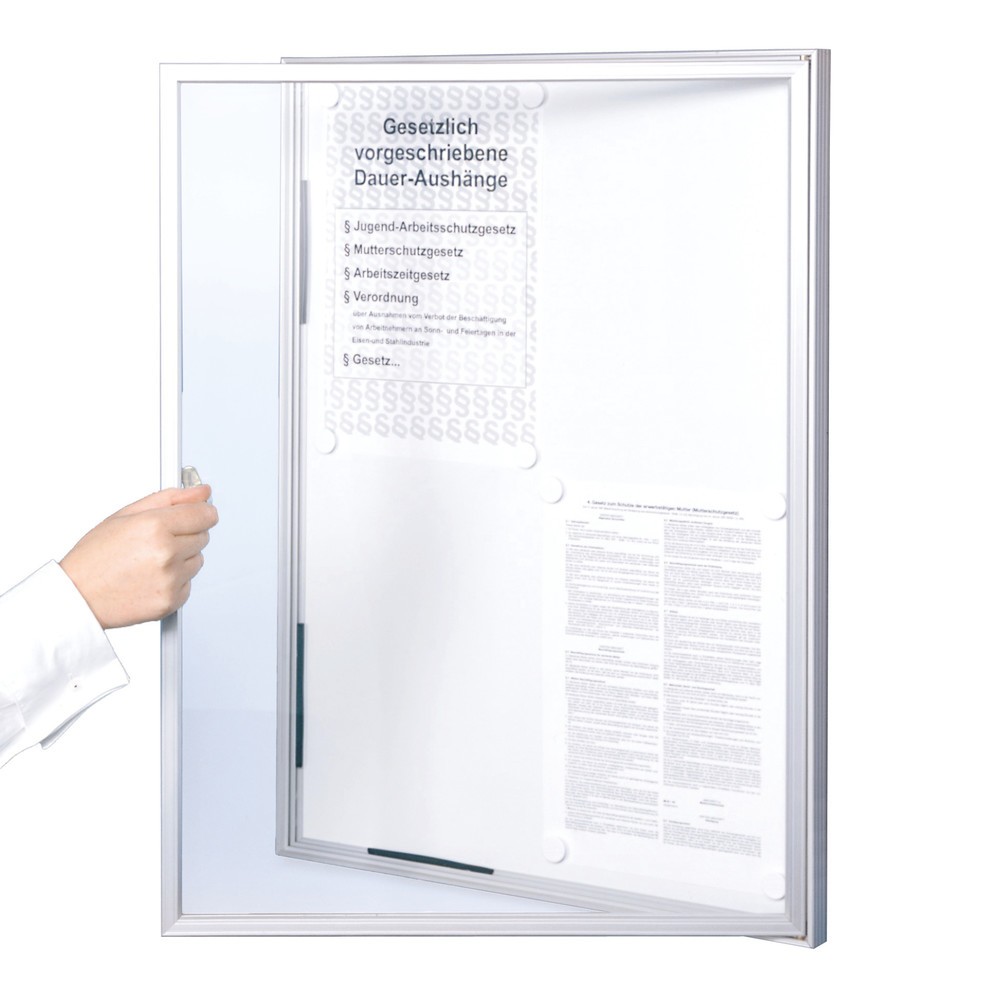 Image of Ein Schaukasten mit Aluminiumrahmen-Tür – für wichtige Betriebsneuigkeiten Platzieren Sie in der flachen Glasvitrine Arbeits- und Schutzschriften oder Informationsseiten, sodass diese für Mitarbeiter und Besucher sofort einsehbar sind. Die schmale Bauweis