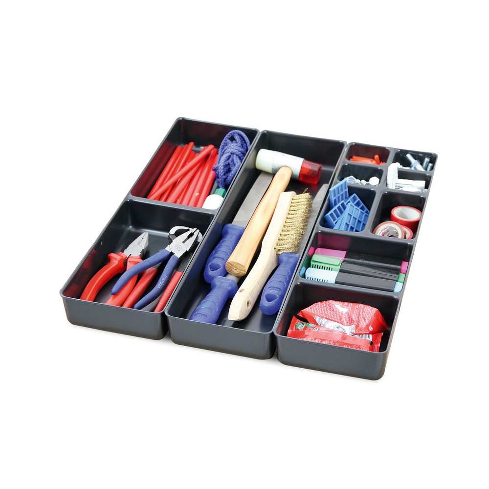 Image of Ordentliche Fachböden und Schubladen dank Einteilung aus Kunststoff Verkürzen Sie Suchzeiten und erleichtern Sie sich die Verwahrung kleiner Utensilien, indem Sie die Schubladeneinteilung für Stahlschränke stumpf® Premium nutzen. Dank der verschiedenen Fä