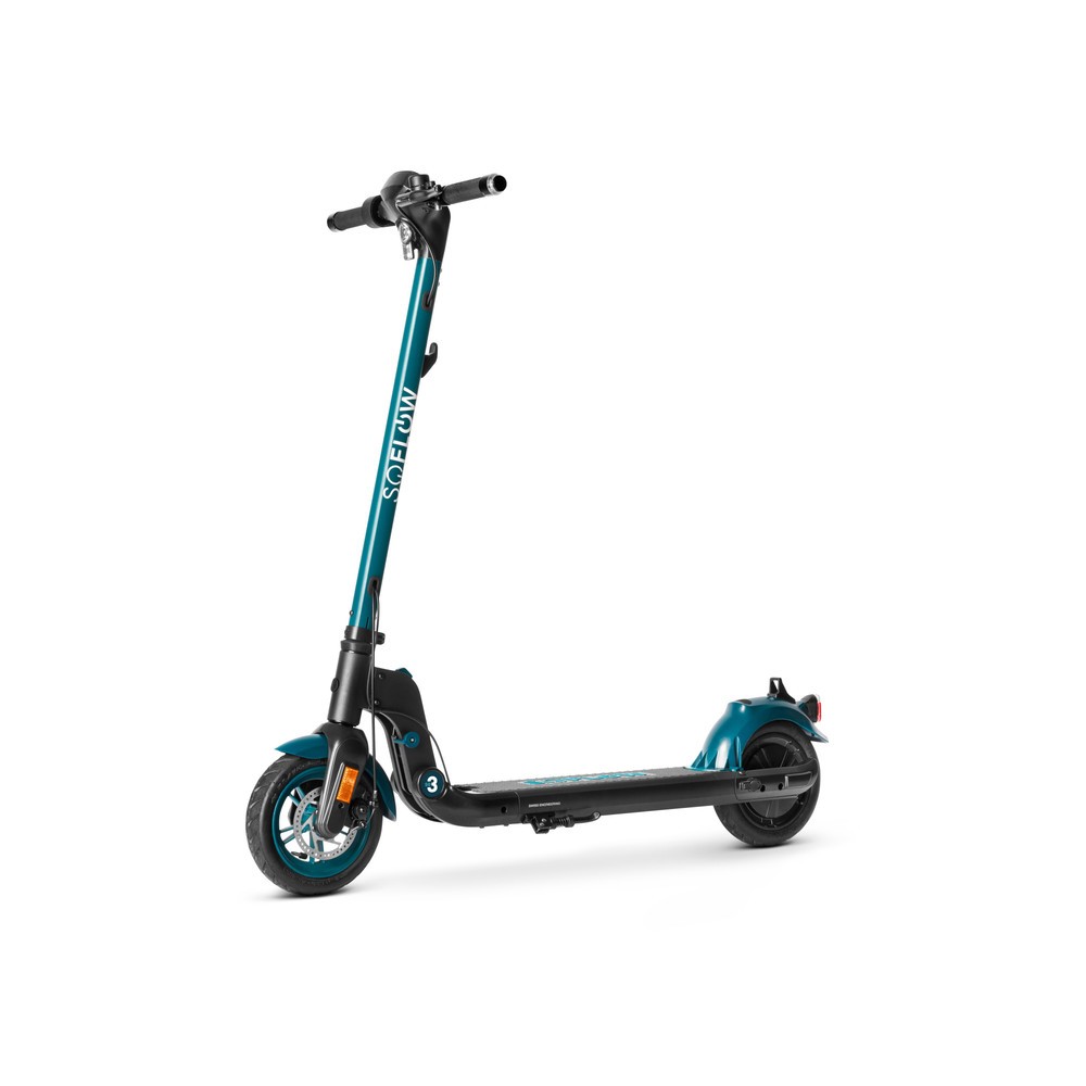 Image of Der Allrounder für mittlere Distanzen innerhalb des Betriebsstandorts und darüber hinaus Egal ob als Personal Mover im Betrieb oder als Alternative zum Betriebsfahrrad für Pendler: Mit dem SoFlow E-Scooter SO3 Gen2 mit Strassenzulassung legen Sie Strecken