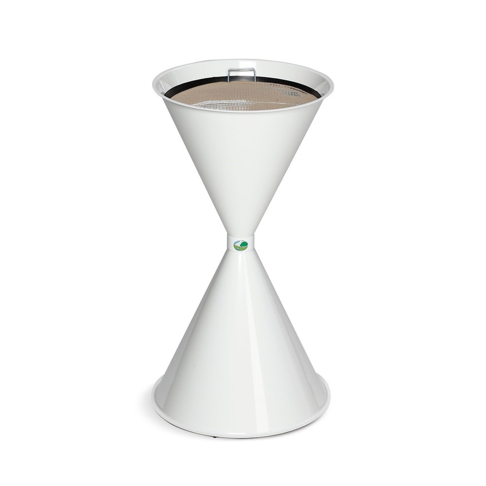 Image of Robuster und langlebiger Design-Klassiker Der Standascher VAR® CLASSIC, Edelstahl im modernen Retro-Design. Der Ascher ist aus wertigem Stahl gefertigt was ihn besonders robust und langlebig macht und einen Einsatz des Standaschers auch in nicht geschützt