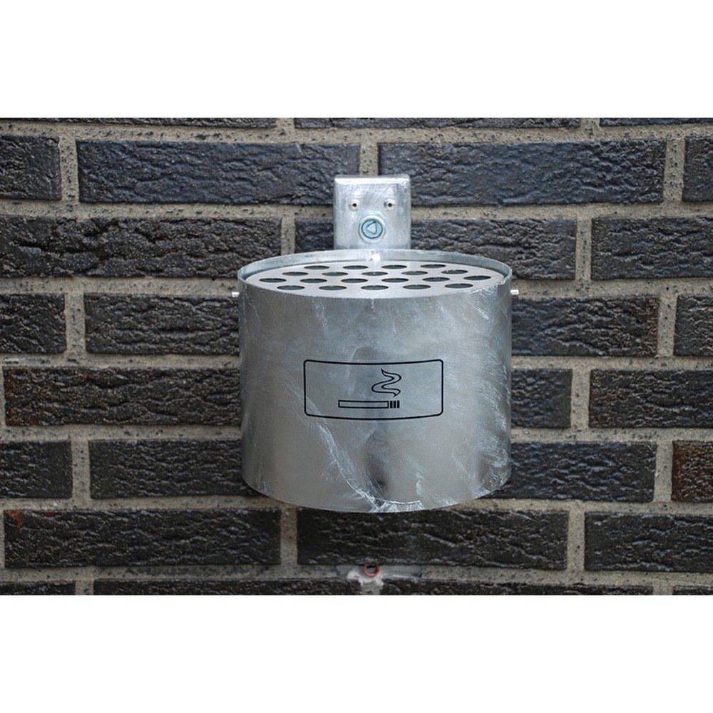 Image of Robuster und grosser Wandascher Der Wandascher rund verfügt über ein schlichtes Design und ist für den Aussenbereich geeignet. Er ist erhältlich in Edelstahl oder verzinktem Stahlblech und ist daher besonders robust und langlebig. Der Wandascher eignet si