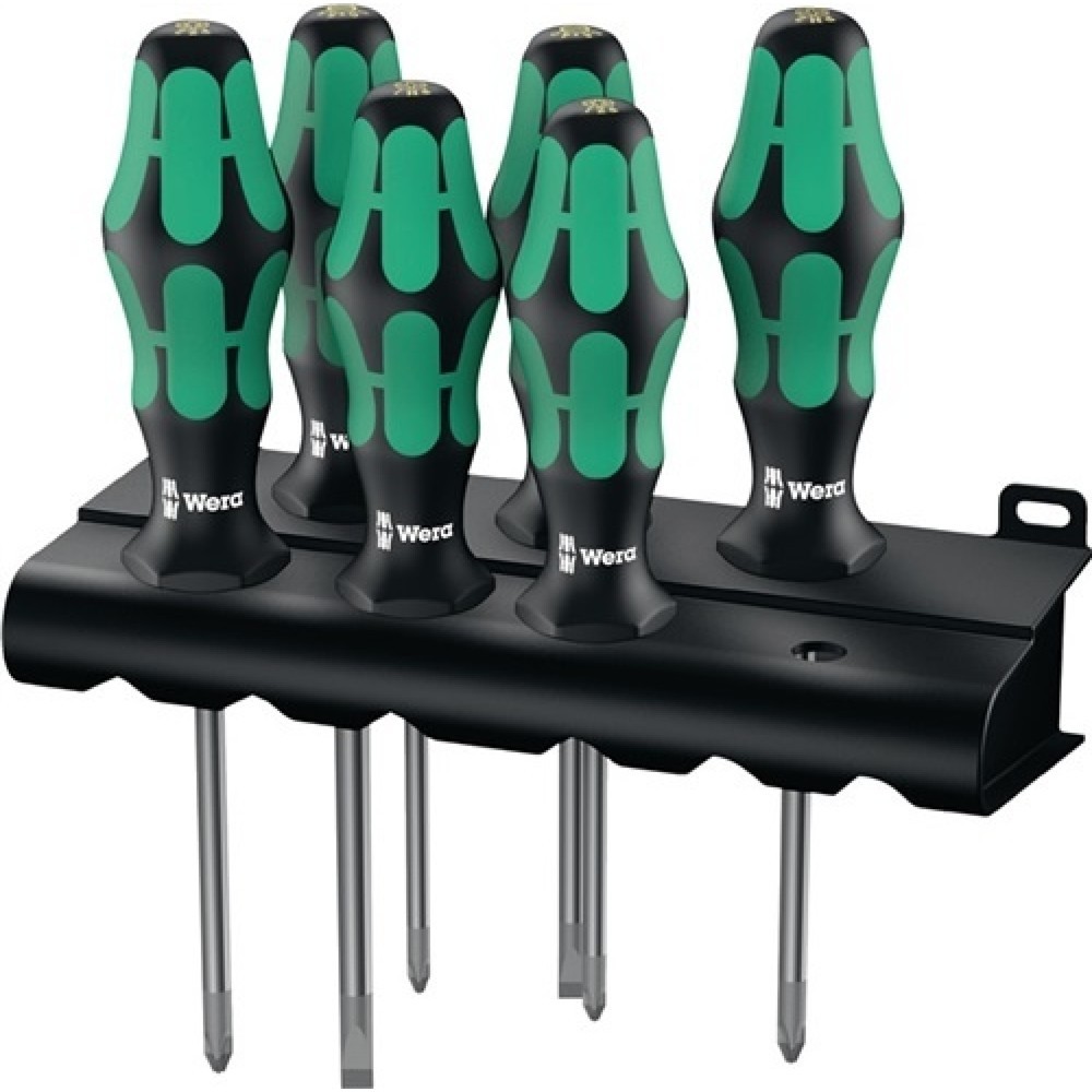 Image of Das Wera Schraubendreherset enthält 6 Schraubendreher sowie einen praktischen Wandhalter. Die Kraftform Plus Griffe sorgen für ein ergonomisches Arbeiten und verfügen über harte Griffzonen für hohe Arbeitsgeschwindigkeiten sowie weiche Griffzonen für eine