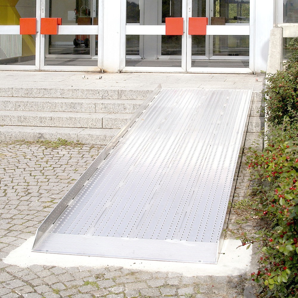Produktabbildung Nr. 4: Altec Rampe mit Auflagerzunge, TK 400 kg, BxL 800 x 3.000 mm