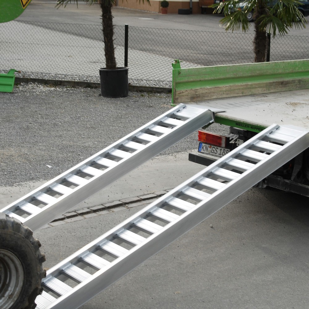 Produktabbildung Nr. 5: Altec Verladeschienen mit Sprossen, ohne Rand, TK 1.660 kg/Paar, Länge 2.340 mm
