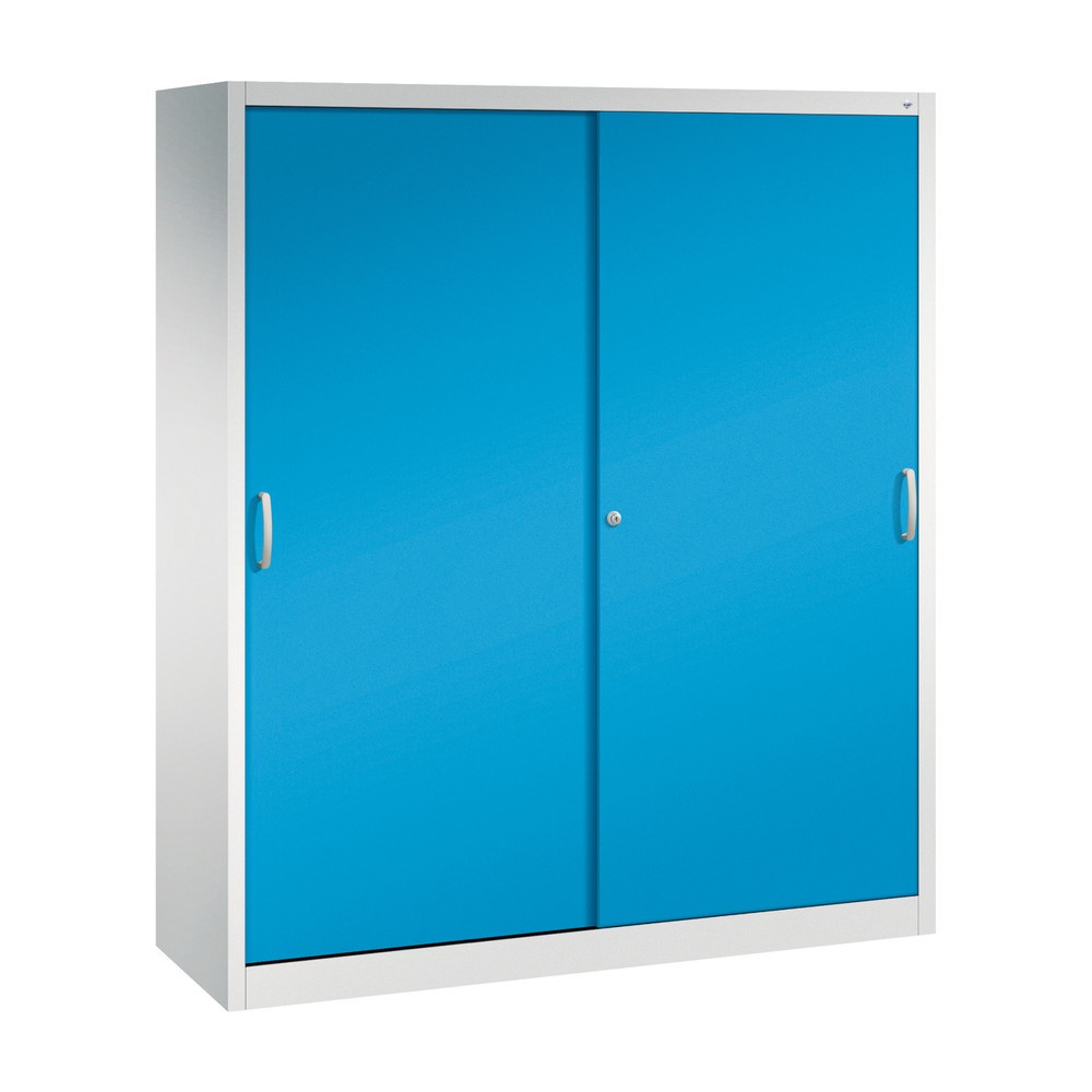 Illustration du produit: Armoire à portes coulissantes d’atelier C+P avec 8 tablettes, H x l x P 1 950 x 1 600 x 500 mm, cloison de séparation, gris clair, bleu clair