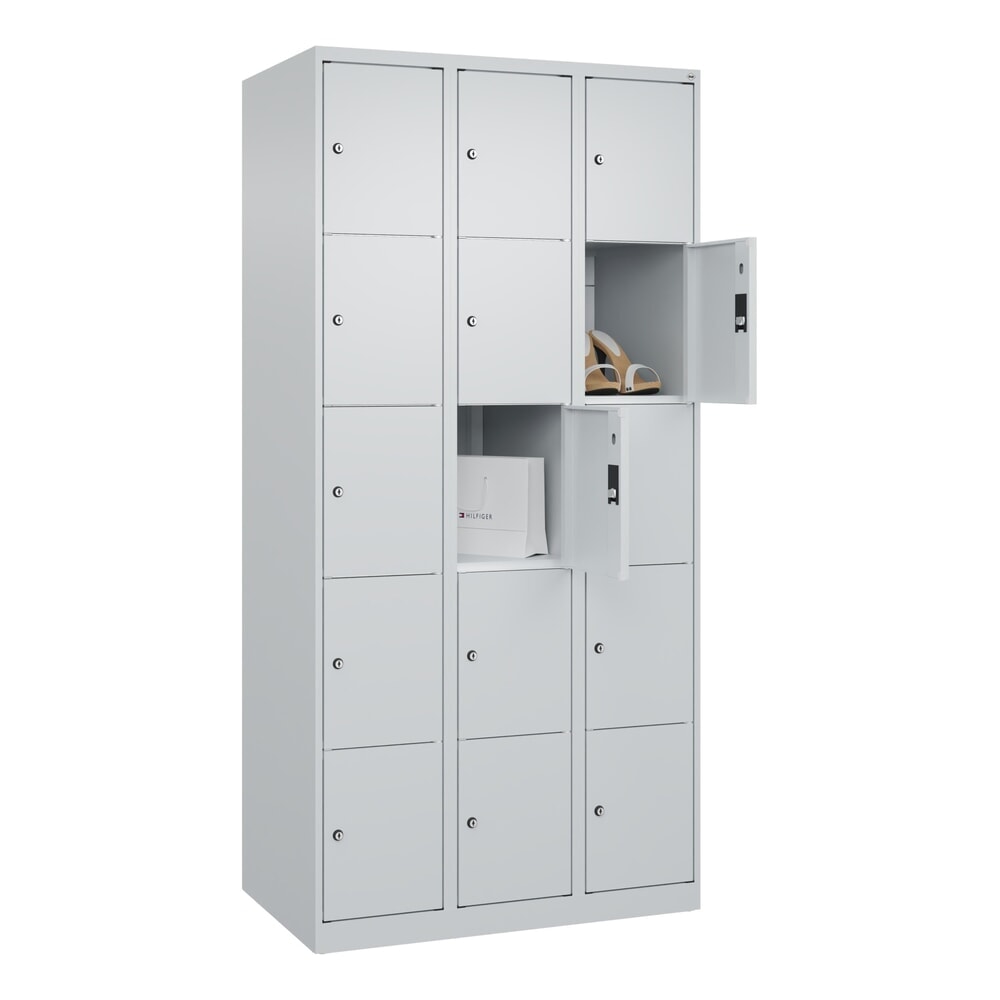 N° de l'image du produit 10 : C+P Schließfachschrank Classic PLUS, 3 Abteile, HxBxT 1.850 x 900 x 500 mm, lichtgrau, lichtgrau, 15 Fächer, Zylinderschloss