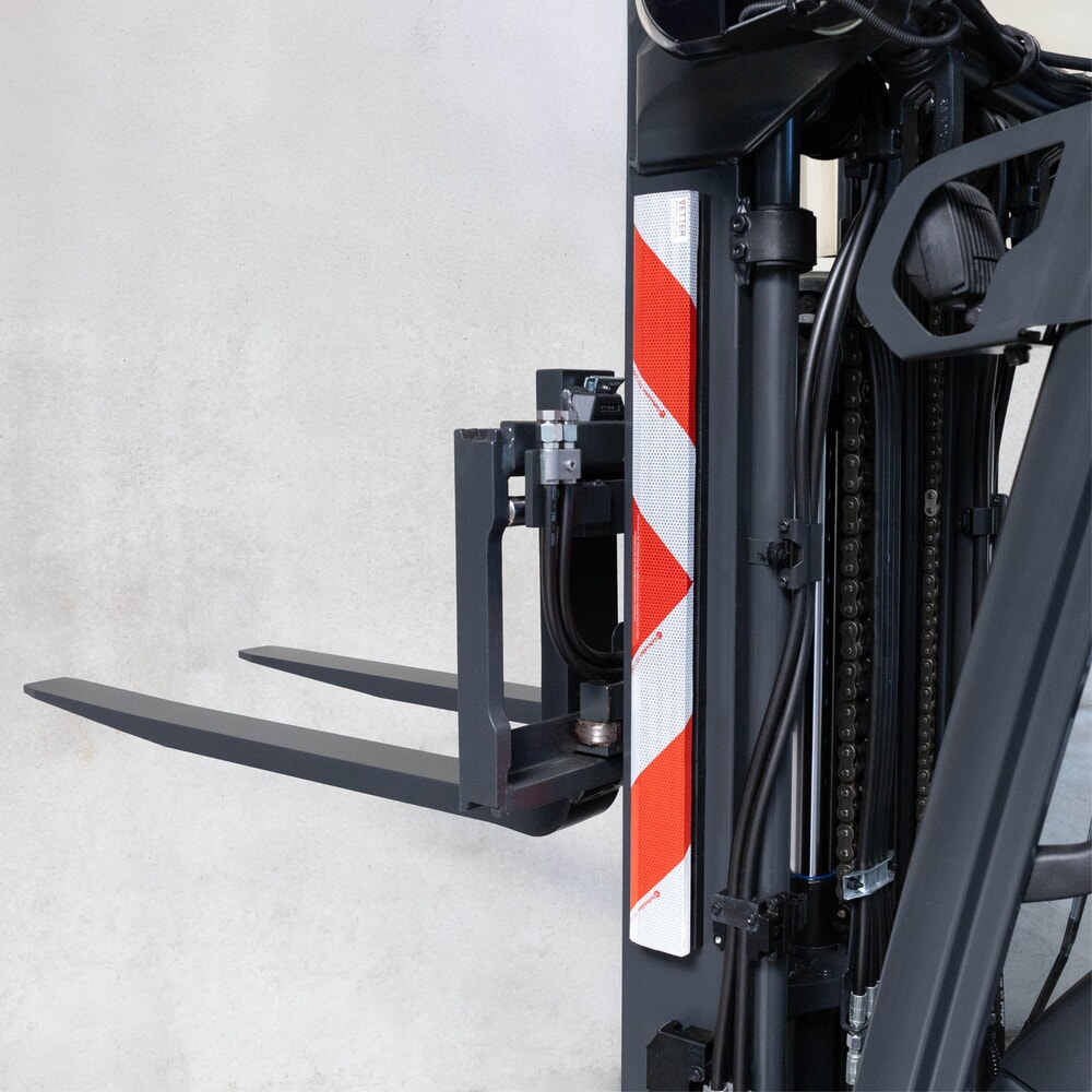 Produktabbildung Nr. 4: VETTER® ZEBRA Warnbalken für Gabelzinken mit Magneten