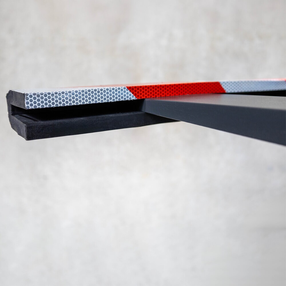 Produktabbildung Nr. 7: VETTER® ZEBRA Warnbalken für Gabelzinken mit Magneten