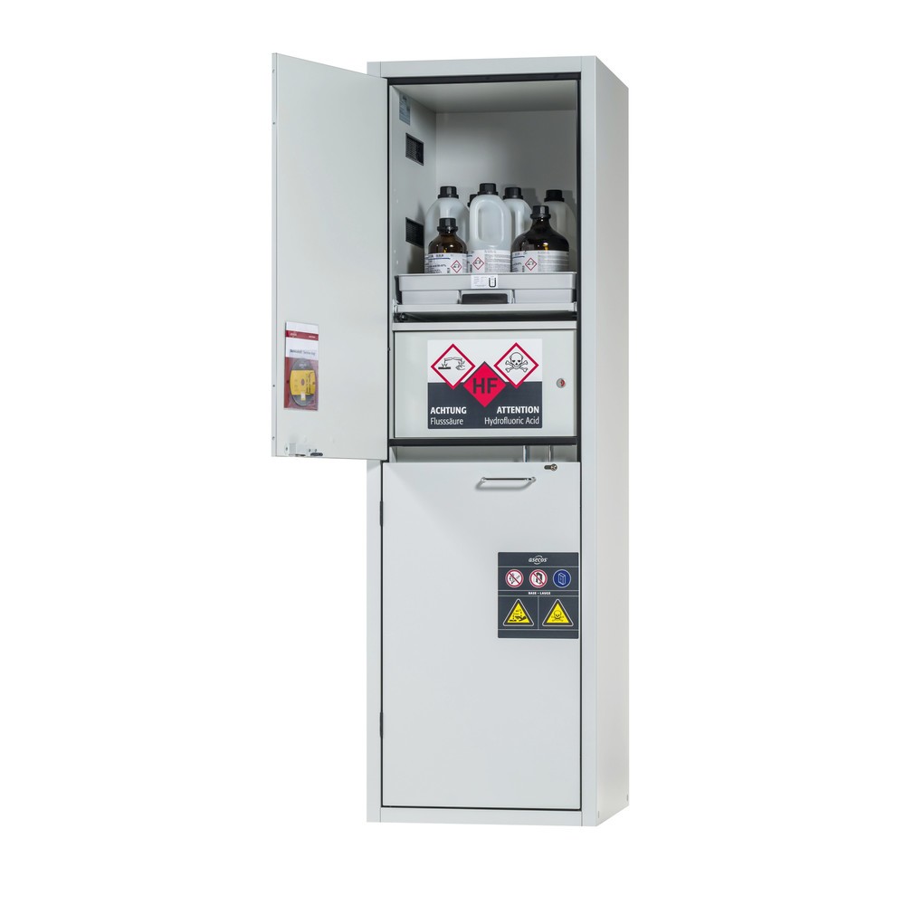 Produktabbildung: asecos® Säuren- u. Laugenschrank CLASSIC, HxBxT 1.965 x 597 x 603 mm, 3x Tablarauszug mit PP-Wanne, 1x Einbaufach mit PE-Wanne, lichtgrau