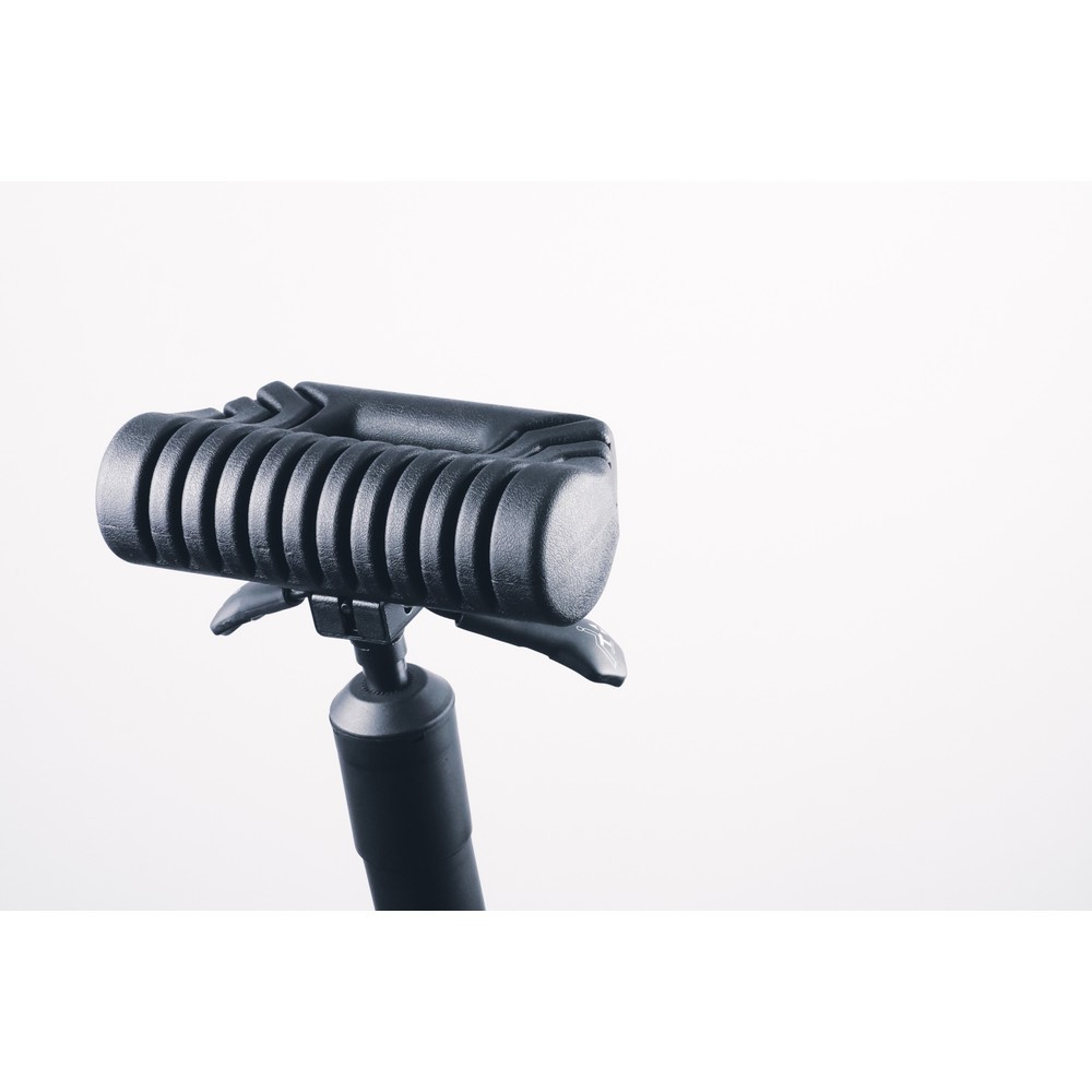 Produktabbildung Nr. 10: Siège assis-debout, assise ronde en PU, hauteur d’assise 630-840 mm, pied en fourche, poignée de transport