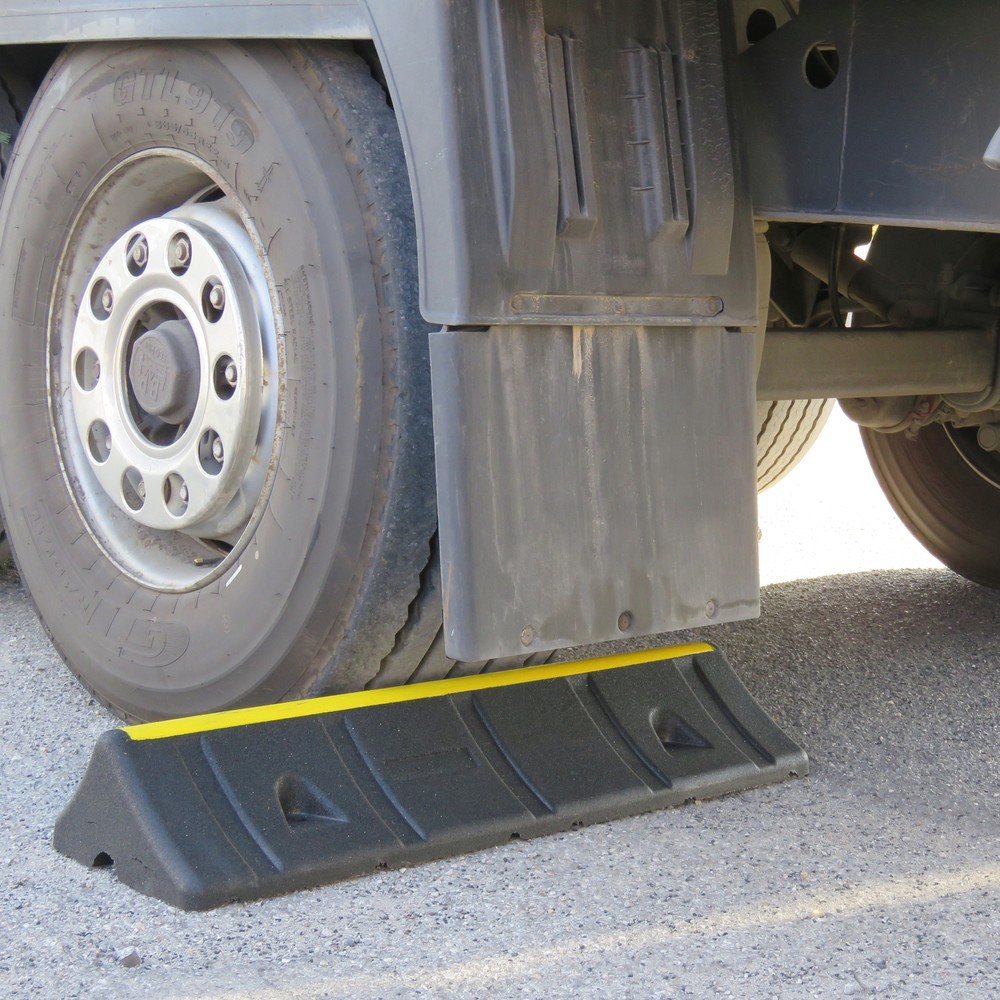 Produktabbildung Nr. 3: Butée de parking Heavy Duty, noire, HxlxP 150 x 1 000 x 300 mm