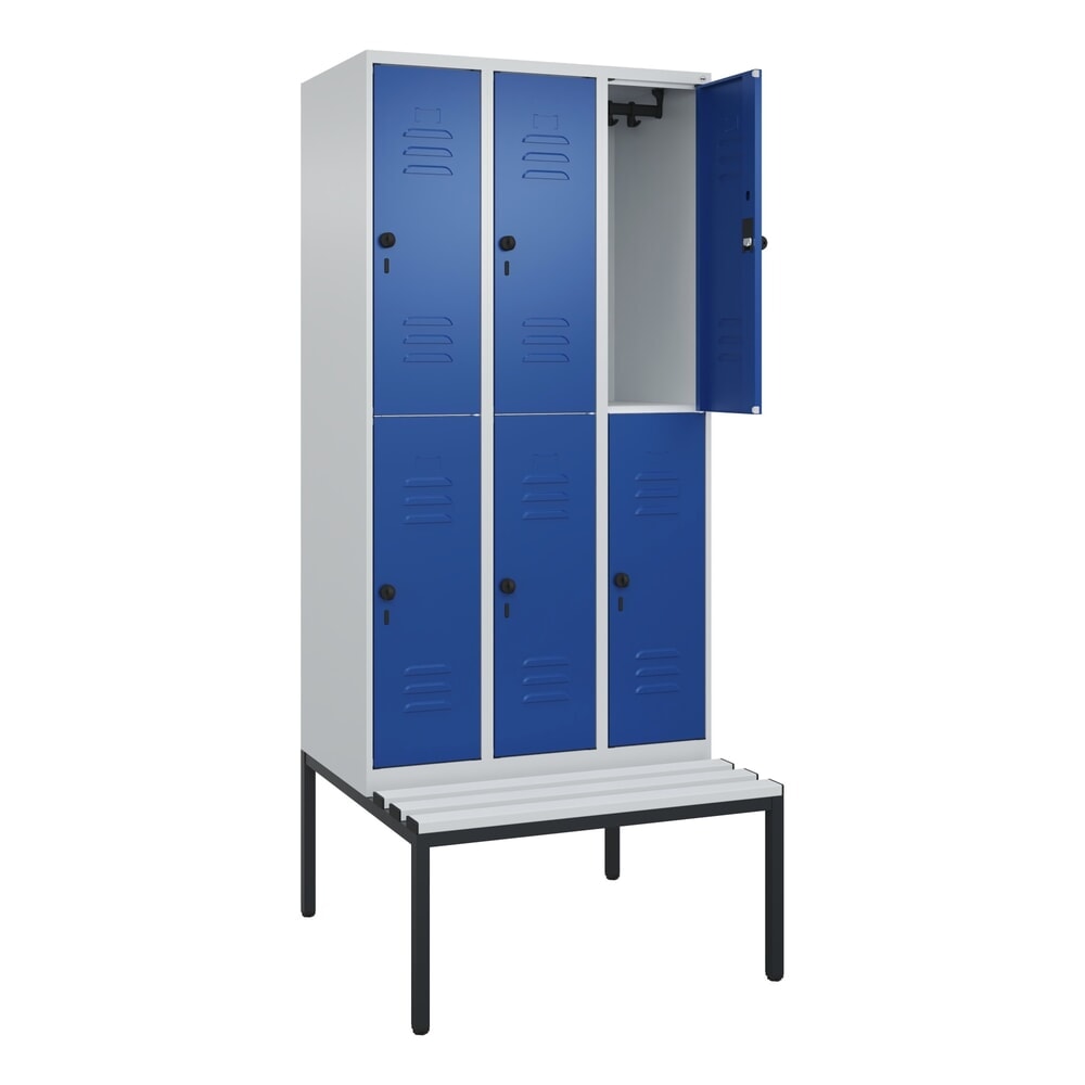 Illustration du produit: C+P Doppelstock-Spind Classic PLUS, 3 Abteile, HxBxT 2.120 x 900 x 815 mm, für Vorhängeschloss, untergebaute Bank aus Kunststoff, lichtgrau, enzianblau