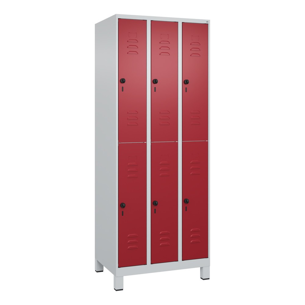 Produktabbildung: C+P Doppelstock-Spind Classic PLUS, Füsse, 3 Abteile, HxBxT 1.950 x 750 x 500 mm, lichtgrau, rubinrot, 6 Fächer, für Vorhängeschloss