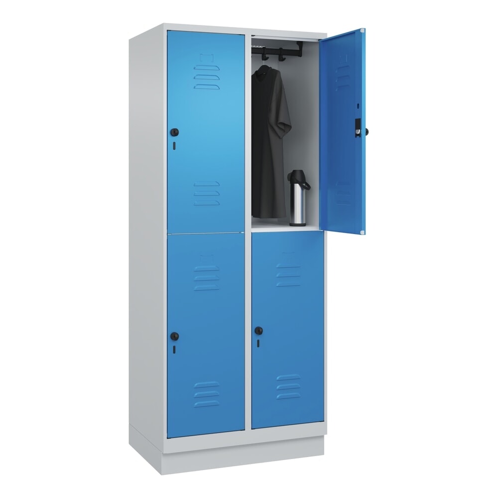 N° de l'image du produit 10 : C+P Doppelstock-Spind Classic PLUS, Sockel, 2 Abteile, HxBxT 1.950 x 800 x 500 mm, lichtgrau, lichtblau, 4 Fächer, für Vorhängeschloss