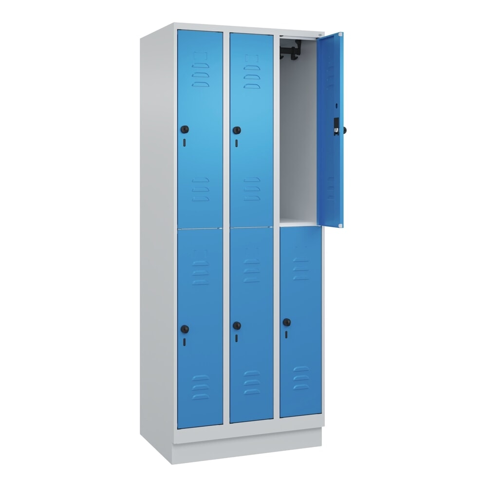 Produktabbildung: C+P Doppelstock-Spind Classic PLUS, Sockel, 3 Abteile, HxBxT 1.950 x 750 x 500 mm, lichtgrau, lichtblau, 6 Fächer, für Vorhängeschloss