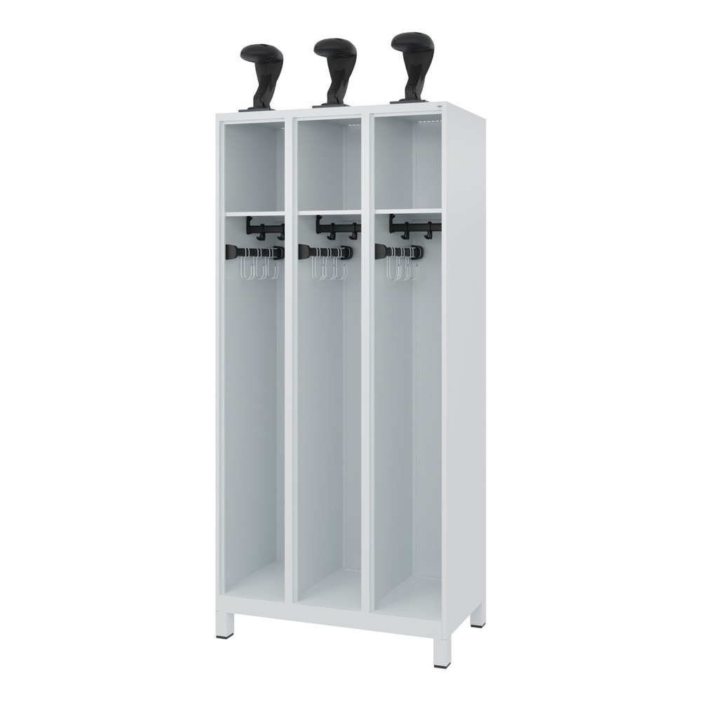 Produktabbildung: C+P Feuerwehrspind EXPERT, Füsse, 3 Abteile, HxBxT 1.850 x 900 x 500 mm, lichtgrau, mit Helmhalter