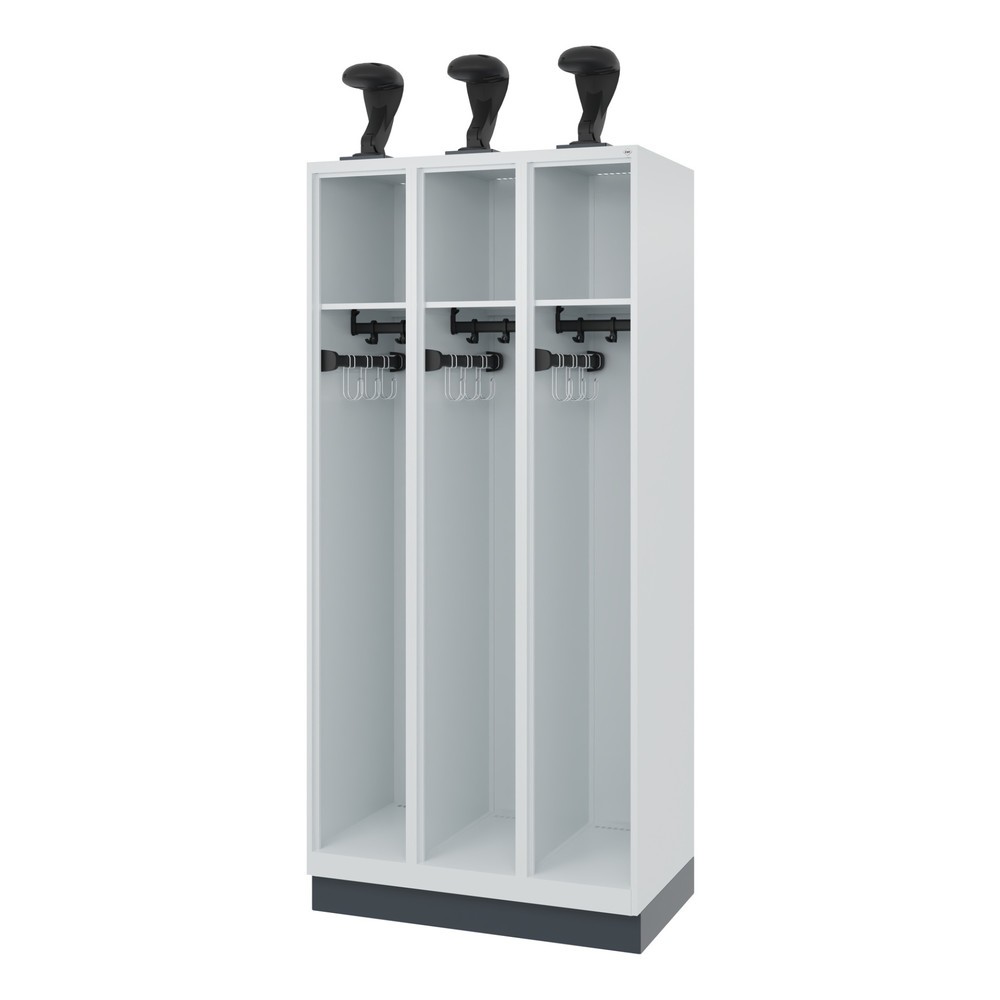 Produktabbildung: C+P Feuerwehrspind EXPERT, Sockel, 3 Abteile, HxBxT 1.850 x 900 x 500 mm, lichtgrau, mit Helmhalter