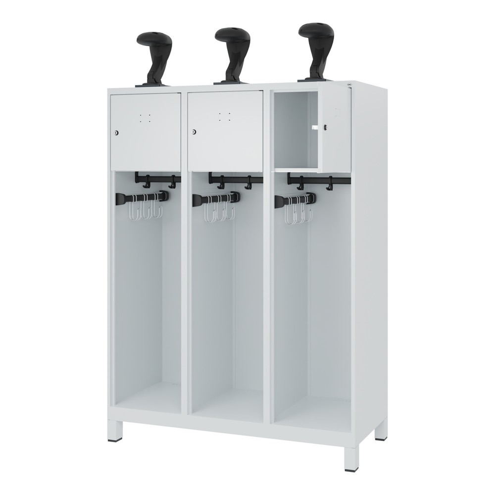 Produktabbildung: C+P Feuerwehrspind YOUNGSTER, Füsse, 3 Abteile, HxBxT 1.530 x 1.200 x 500 mm, lichtgrau, mit Helmhalter