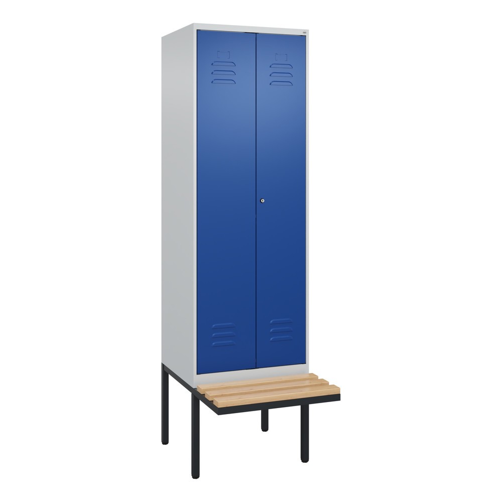 Produktabbildung: C+P PSA Doppel-Spind Classic PLUS, 2 Abteile, HxBxT 2.120 x 600 x 815 mm, Zylinderschloss, auskragende Bank aus Buche, lichtgrau, enzianblau