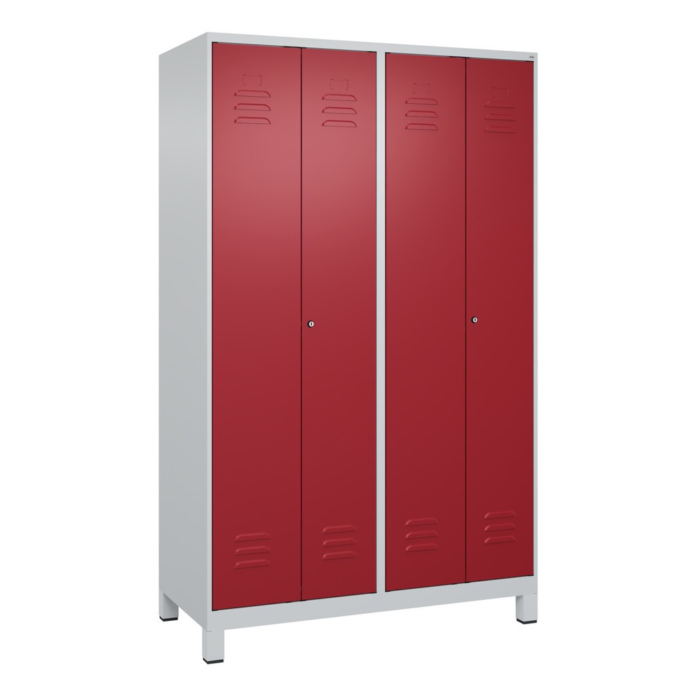 Produktabbildung: C+P PSA Doppel-Spind Classic PLUS, Füsse, 4 Abteile, HxBxT 1.950 x 1.200 x 500 mm, lichtgrau, rubinrot, Zylinderschloss