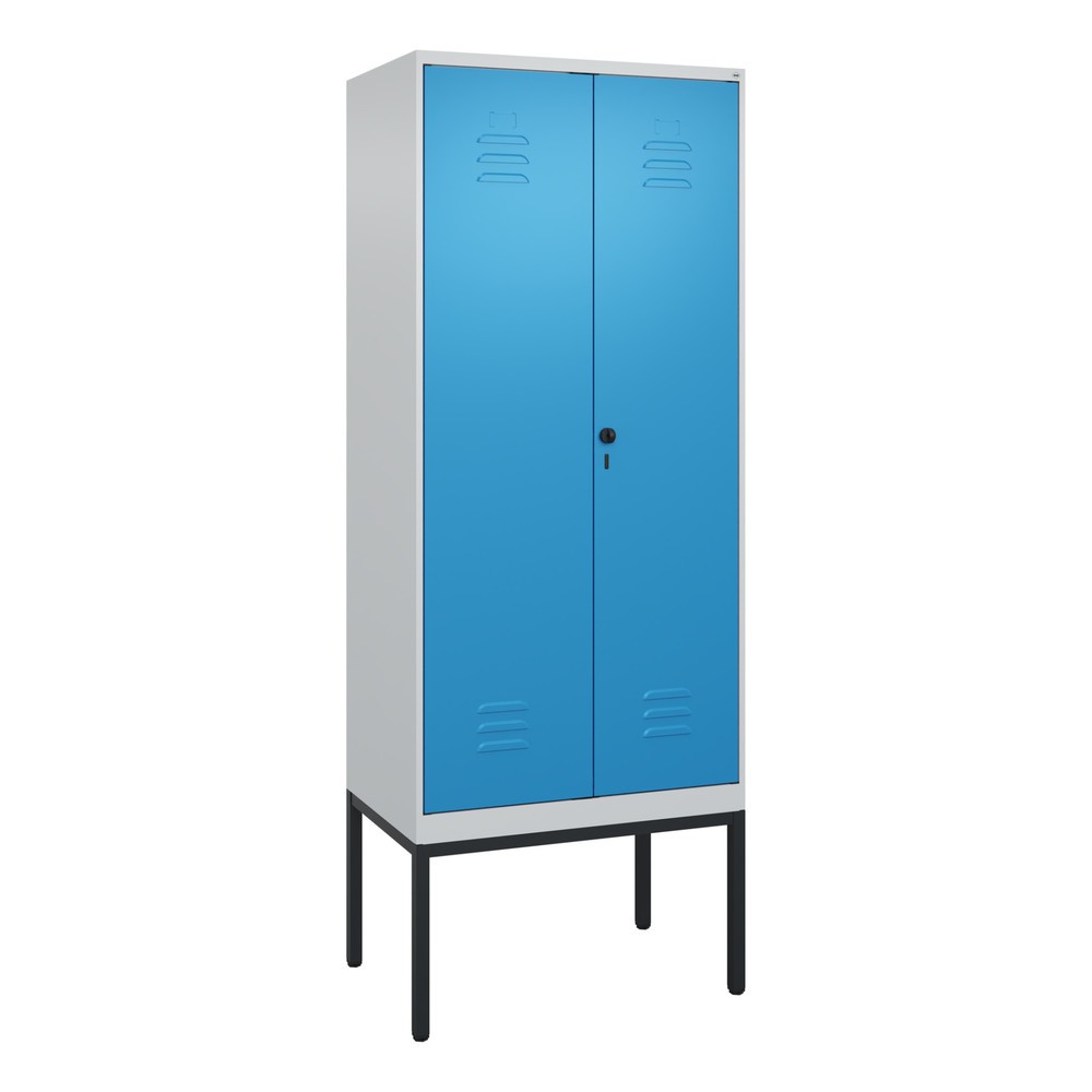 Produktabbildung: C+P PSA Doppel-Spind Classic PLUS, Gestell, 2 Abteile, HxBxT 2.120 x 800 x 500 mm, lichtgrau, lichtblau, für Vorhängeschloss