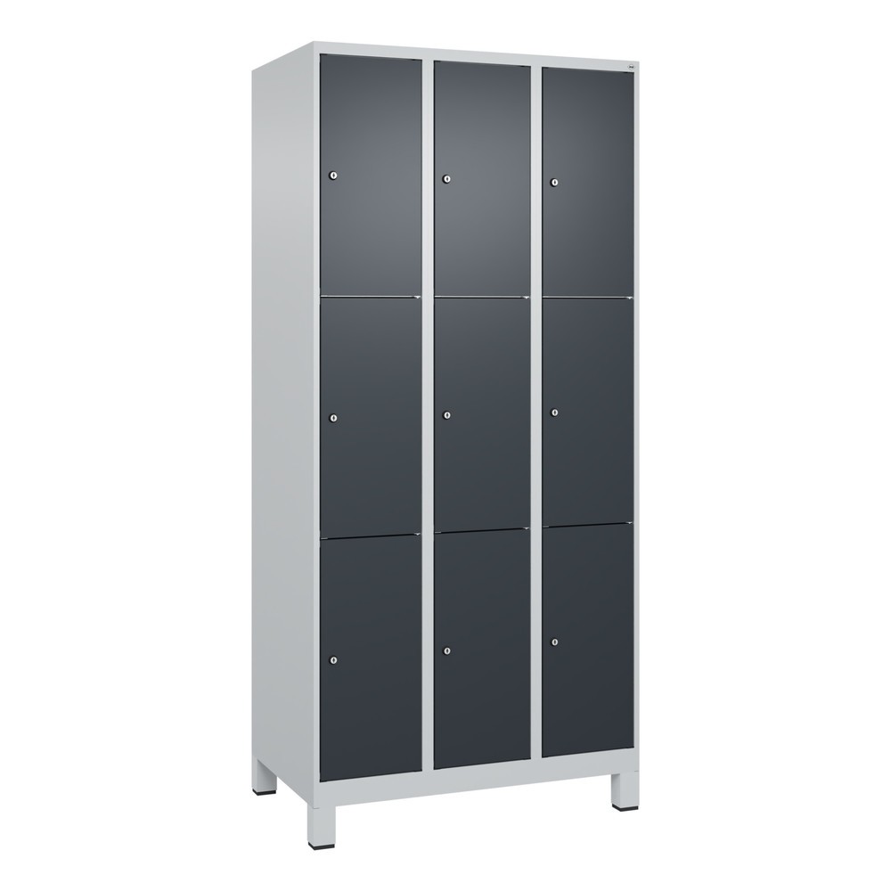 Produktabbildung: C+P Schliessfachschrank Classic PLUS, Füsse, 3 Abteile, HxBxT 1.950 x 900 x 500 mm, lichtgrau, anthrazitgrau, 9 Fächer, Zylinderschloss