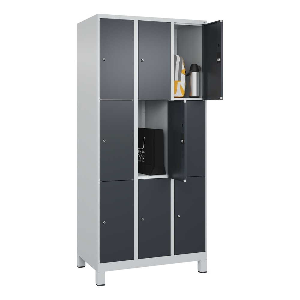 Produktabbildung Nr. 10: C+P Schliessfachschrank Classic PLUS, Füsse, 3 Abteile, HxBxT 1.950 x 900 x 500 mm, lichtgrau, anthrazitgrau, 9 Fächer, Zylinderschloss