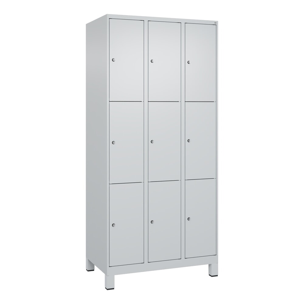 Produktabbildung Nr. 9: C+P Schliessfachschrank Classic PLUS, Füsse, 3 Abteile, HxBxT 1.950 x 900 x 500 mm, lichtgrau, lichtgrau, 9 Fächer, Zylinderschloss