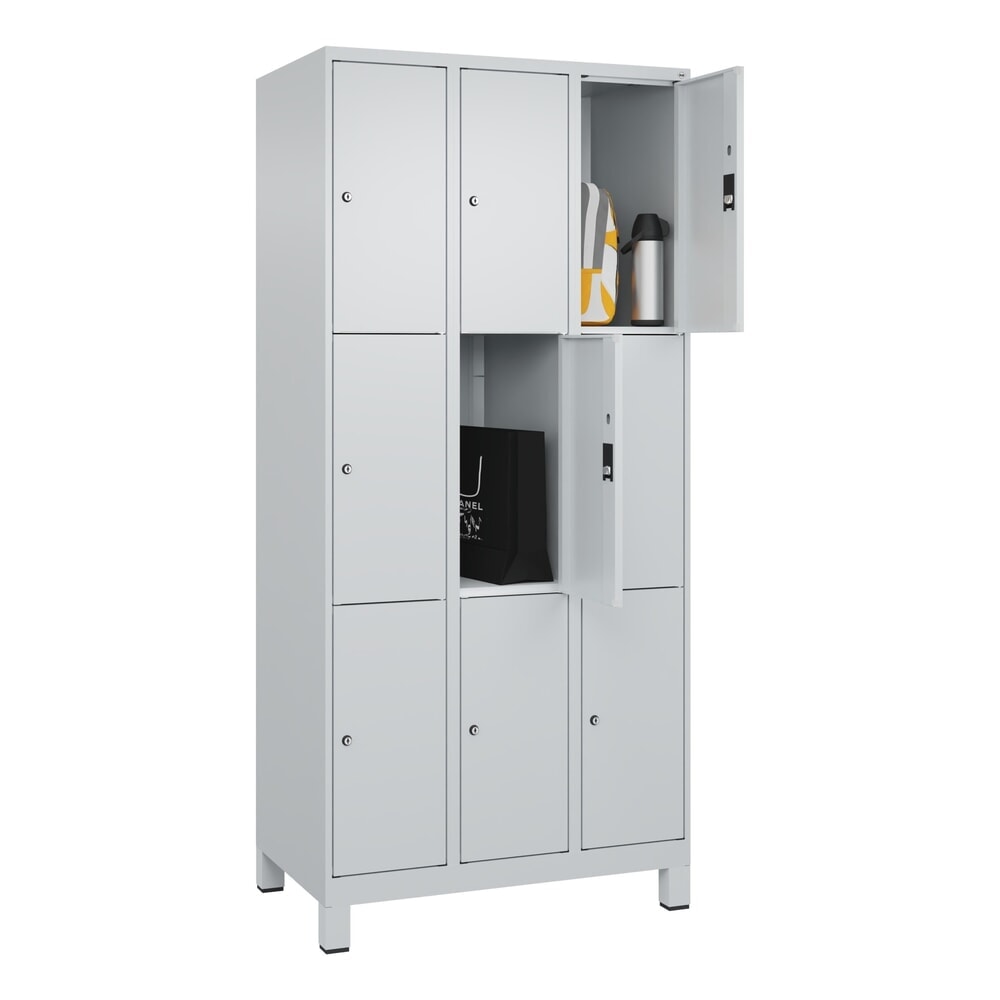 Produktabbildung Nr. 10: C+P Schliessfachschrank Classic PLUS, Füsse, 3 Abteile, HxBxT 1.950 x 900 x 500 mm, lichtgrau, lichtgrau, 9 Fächer, Zylinderschloss