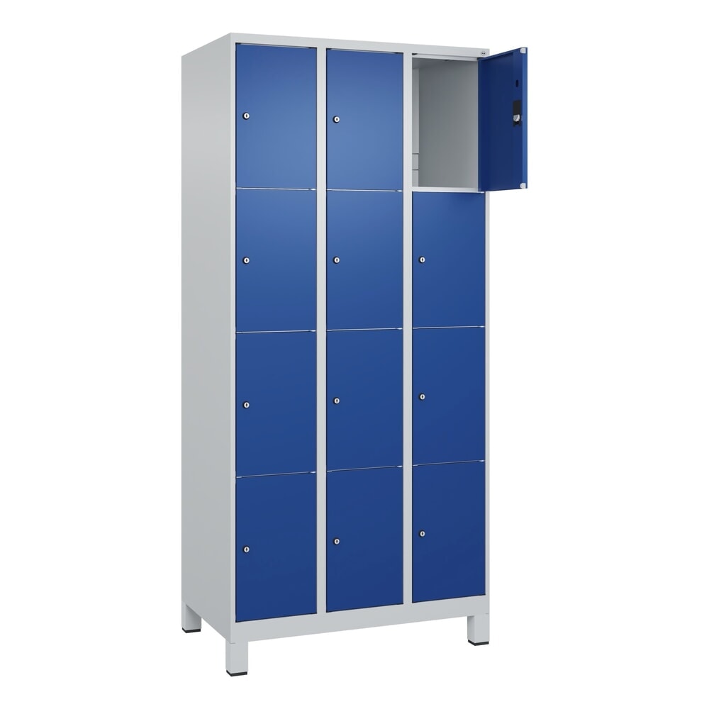N° de l'image du produit 1 : C+P Schließfachschrank Classic PLUS, Füße, 3 Abteile, HxBxT 1.950 x 900 x 500 mm, lichtgrau, enzianblau, 12 Fächer, Zylinderschloss