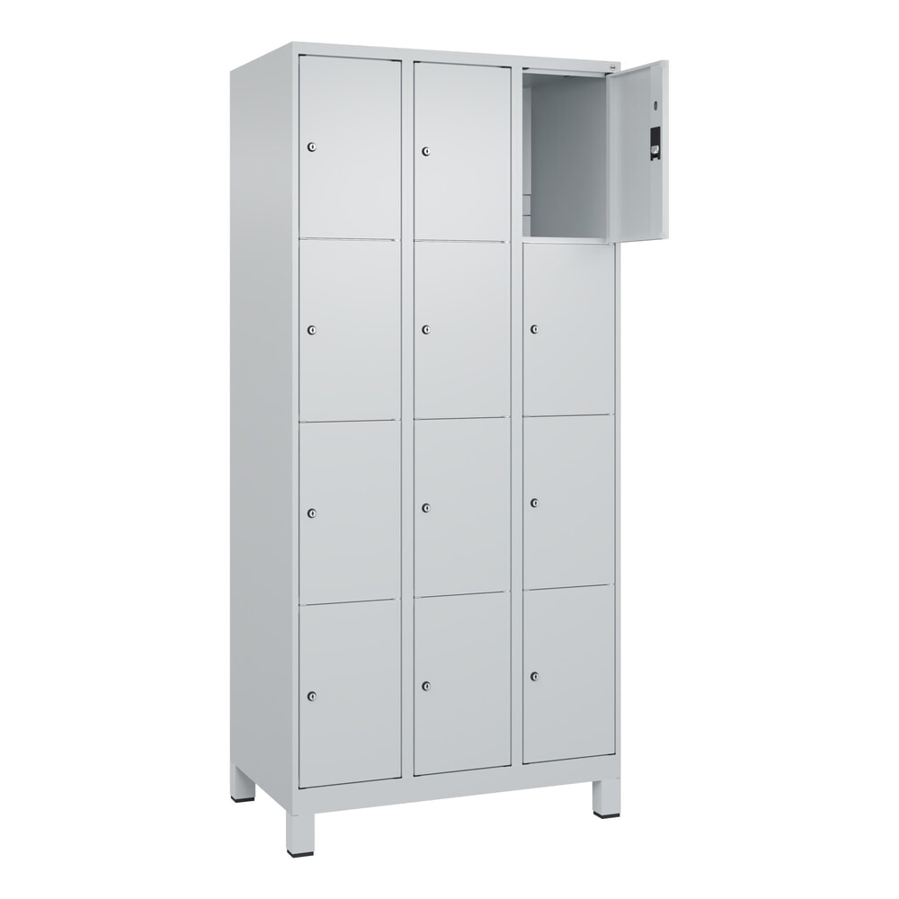 N° de l'image du produit 1 : C+P Schließfachschrank Classic PLUS, Füße, 3 Abteile, HxBxT 1.950 x 900 x 500 mm, lichtgrau, lichtgrau, 12 Fächer, Zylinderschloss