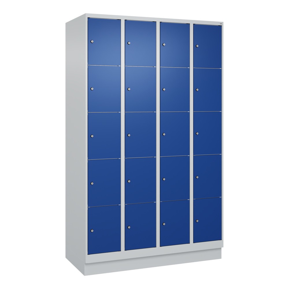 Produktabbildung: C+P Schliessfachschrank Classic PLUS, Sockel, 4 Abteile, HxBxT 1.950 x 1.200 x 500 mm, lichtgrau, enzianblau, 20 Fächer, Zylinderschloss