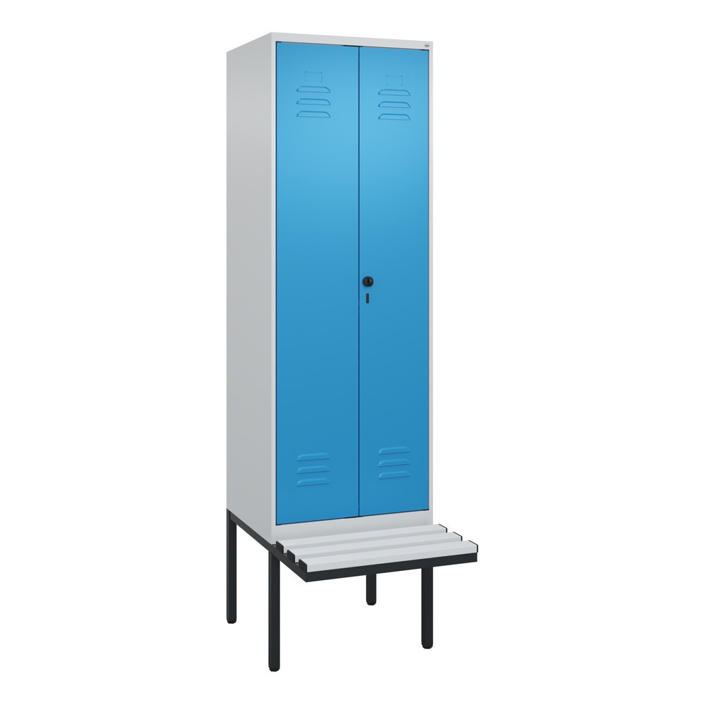 Produktabbildung: C+P Schwarz-Weiss-Spind Classic PLUS, 2 Abteile, HxBxT 2.120 x 600 x 815 mm, für Vorhängeschloss, auskragende Bank aus Kunststoff, lichtgrau, lichtblau