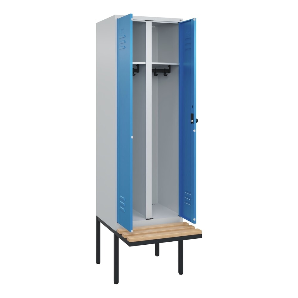 Illustration du produit: C+P Schwarz-Weiß-Spind Classic PLUS, 2 Abteile, HxBxT 2.120 x 600 x 815 mm, für Vorhängeschloss, auskragende Bank aus Buche, lichtgrau, lichtblau