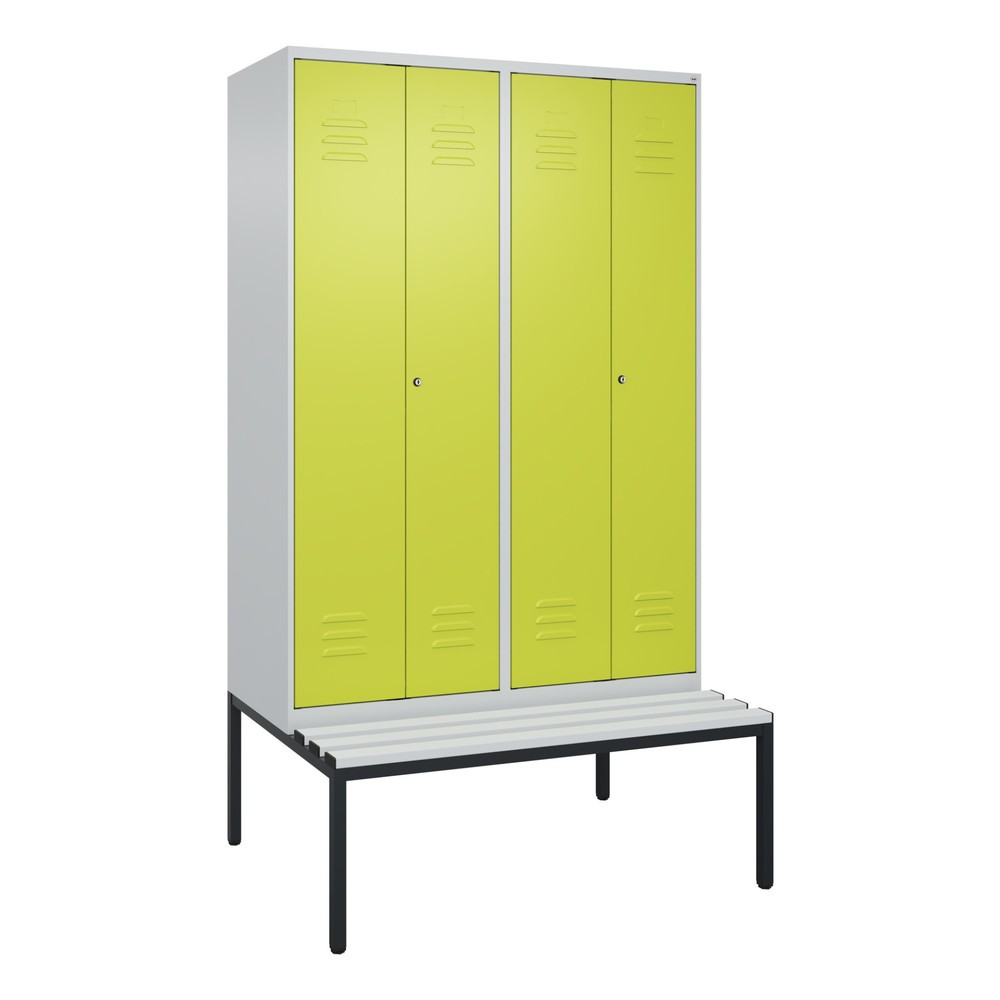 Illustration du produit: C+P Schwarz-Weiß-Spind Classic PLUS, 4 Abteile, HxBxT 2.120 x 1.200 x 815 mm, Zylinderschloss, untergebaute Bank aus Kunststoff, lichtgrau, clowngrün