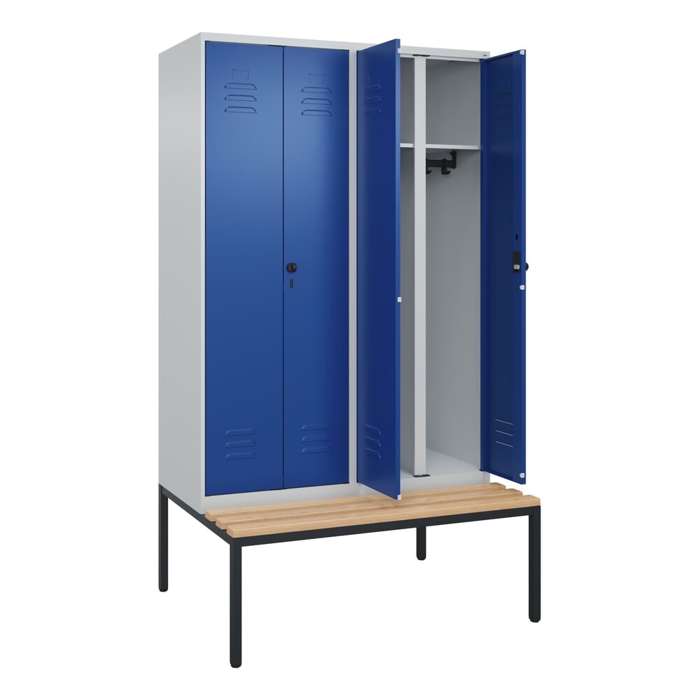 Produktabbildung: C+P Schwarz-Weiss-Spind Classic PLUS, 4 Abteile, HxBxT 2.120 x 1.200 x 815 mm, für Vorhängeschloss, untergebaute Bank aus Buche, lichtgrau, enzianblau