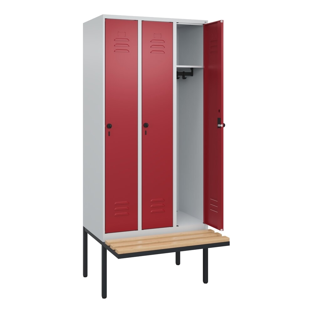 C+P Spind Classic PLUS, 3 Abteile, HxBxT 2.120 x 900 x 815 mm, für Vorhängeschloss, auskragende Bank aus Buche, lichtgrau, rubinrot Produktabbildung: C+P Spind Classic PLUS, 3 Abteile, HxBxT 2.120 x 900 x 815 mm, für Vorhängeschloss, auskragende Bank aus Buche, lichtgrau, rubinrot