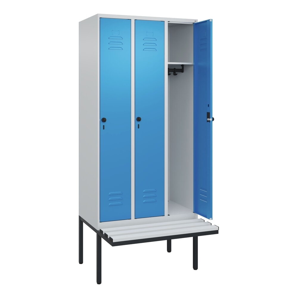 C+P Spind Classic PLUS, 3 Abteile, HxBxT 2.120 x 900 x 815 mm, für Vorhängeschloss, auskragende Bank aus Kunststoff, lichtgrau, lichtblau Produktabbildung Nr. 1: C+P Spind Classic PLUS, 3 Abteile, HxBxT 2.120 x 900 x 815 mm, für Vorhängeschloss, auskragende Bank aus Kunststoff, lichtgrau, lichtblau