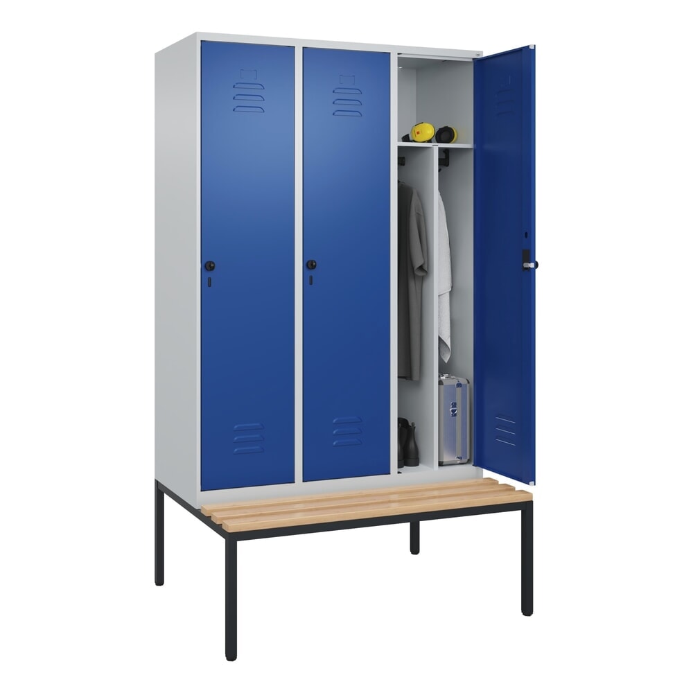 N° de l'image du produit 10 : C+P Spind Classic PLUS, 3 Abteile, Trennwand, HxBxT 2.120 x 1.200 x 815 mm, für Vorhängeschloss, Trennwand, untergebaute Bank aus Buche, lichtgrau, enzianblau