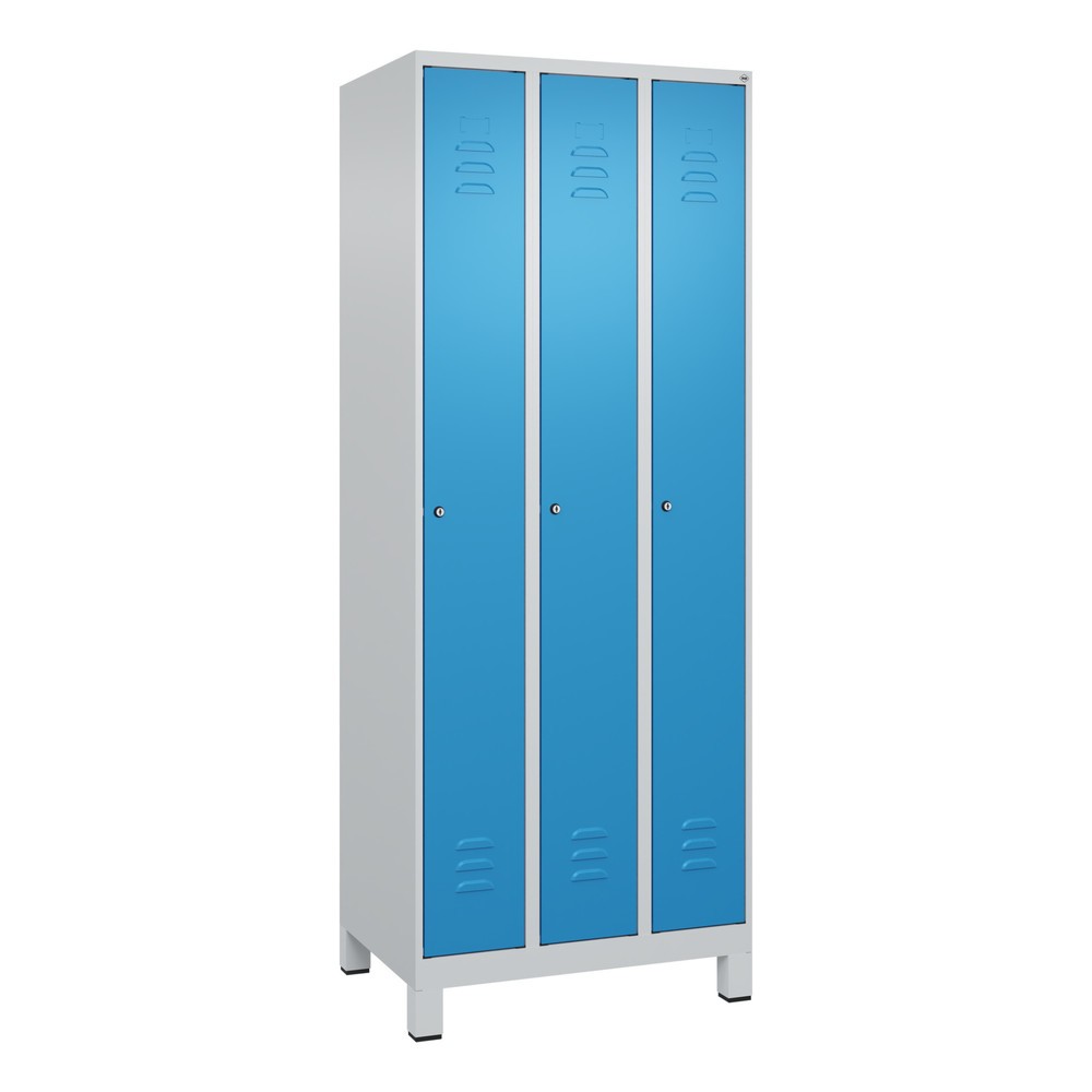 Produktabbildung: C+P Spind Classic PLUS, Füsse, 3 Abteile, HxBxT 1.950 x 750 x 500 mm, lichtgrau, lichtblau, Zylinderschloss, ohne Mitteltrennwand